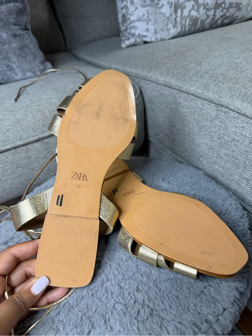 SOLD Zara Gold Metallic Lace-Up Gladiator Flat Sandals Women’s EU 39 US 8 ✨ - Picture 5 of 5